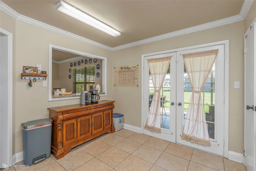 3120 Le Oaks Drive Bossier City, LA 71111