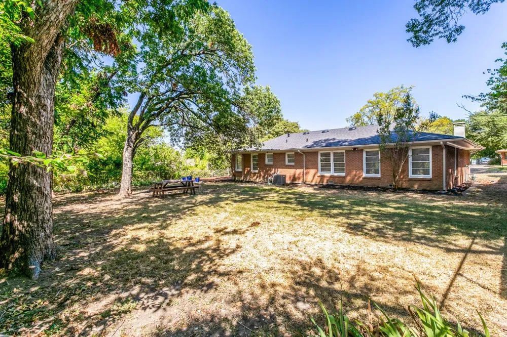 3401 Creston Avenue Fort Worth, TX 76133