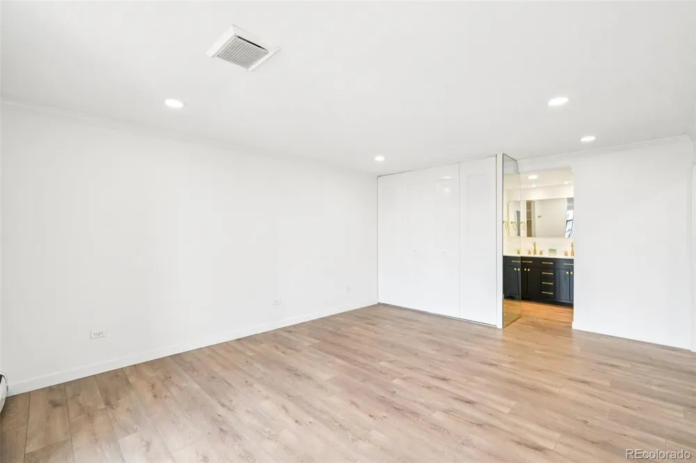 3131 E Alameda Avenue #1203 Denver, CO 80209