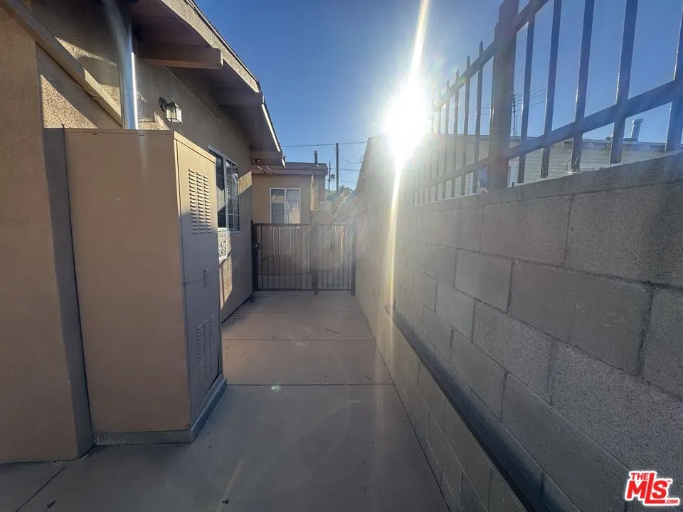 317 Coronado Street Los Angeles, CA 90026