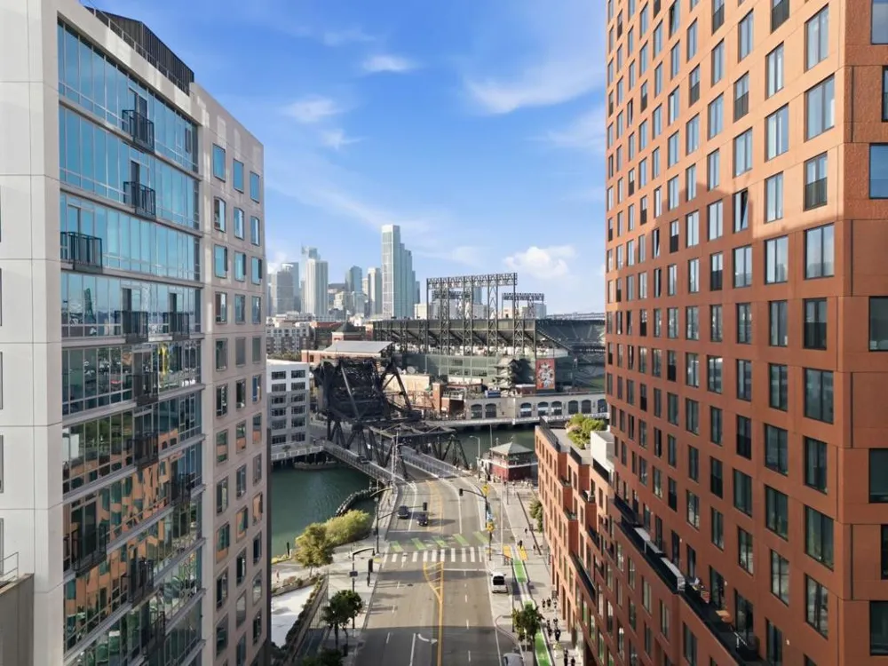1000 3rd Street #811 San Francisco, CA 94158