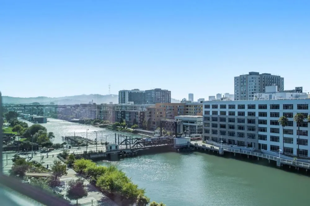1000 3rd Street #811 San Francisco, CA 94158