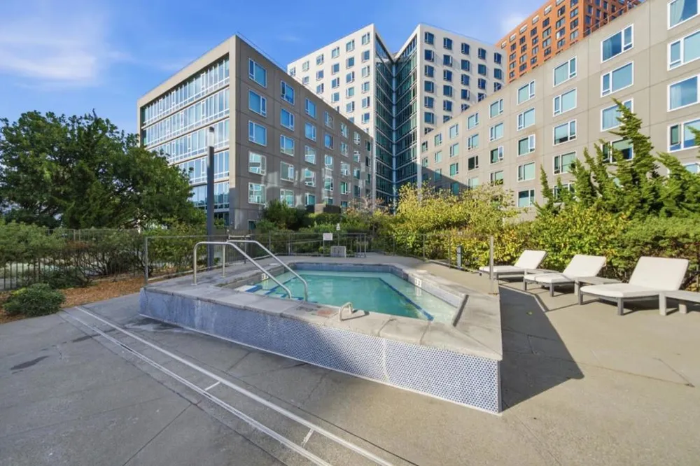 1000 3rd Street #811 San Francisco, CA 94158