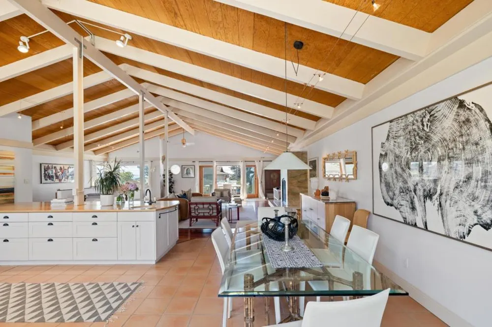 55 Alameda Avenue Half Moon Bay, CA 94019