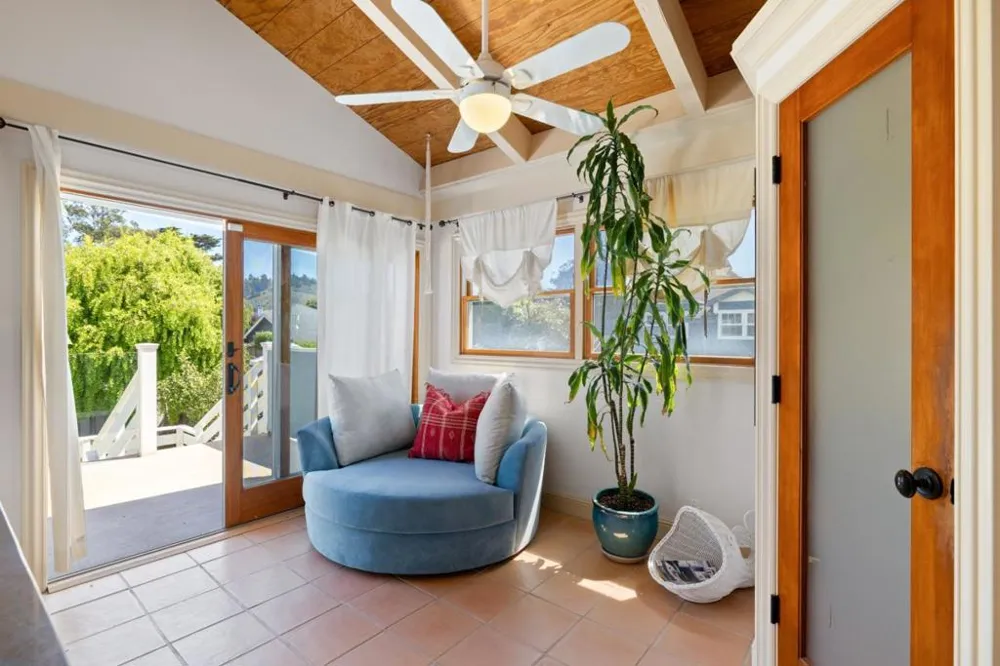 55 Alameda Avenue Half Moon Bay, CA 94019