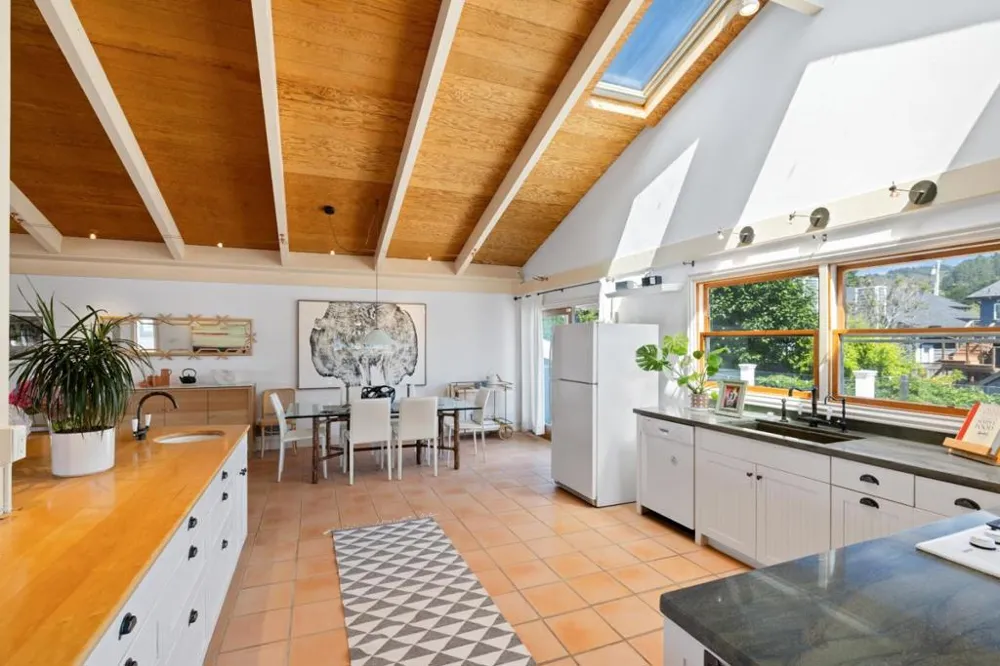 55 Alameda Avenue Half Moon Bay, CA 94019