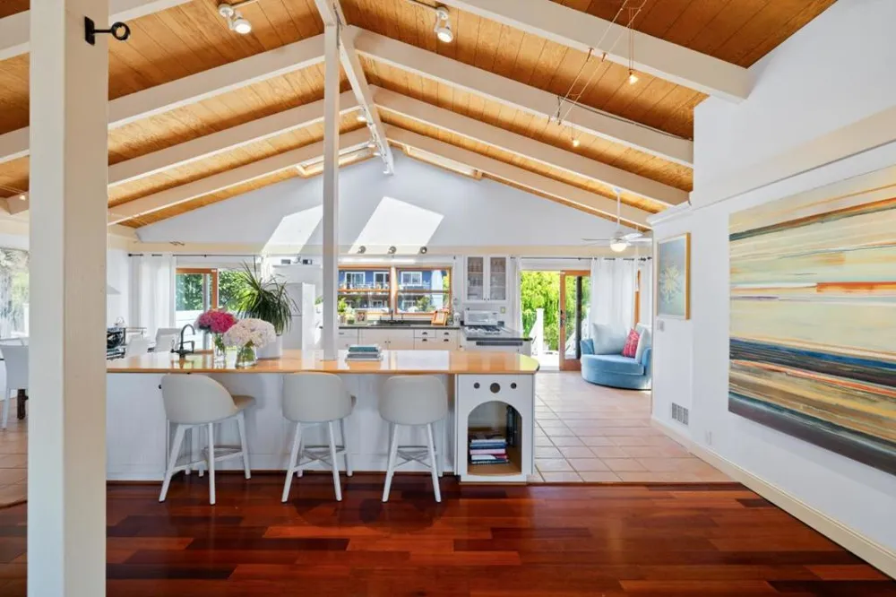 55 Alameda Avenue Half Moon Bay, CA 94019