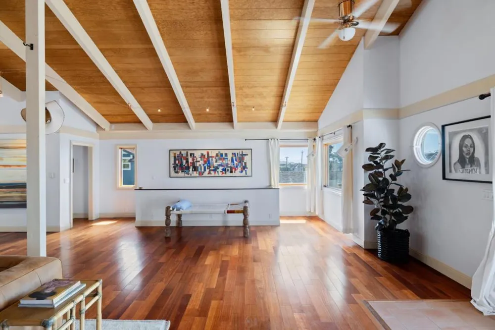 55 Alameda Avenue Half Moon Bay, CA 94019