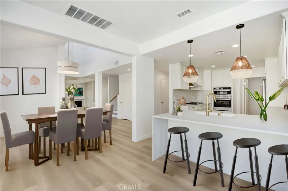 4346 Park Paloma Calabasas, CA 91302