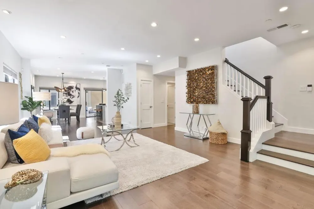919 La Mesa Terrace #E Sunnyvale, CA 94086