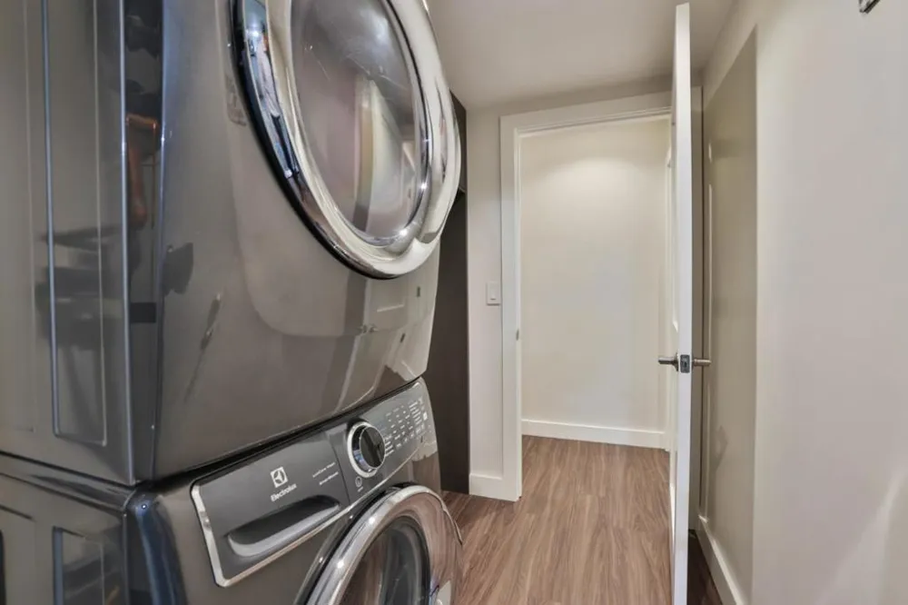 919 La Mesa Terrace #E Sunnyvale, CA 94086