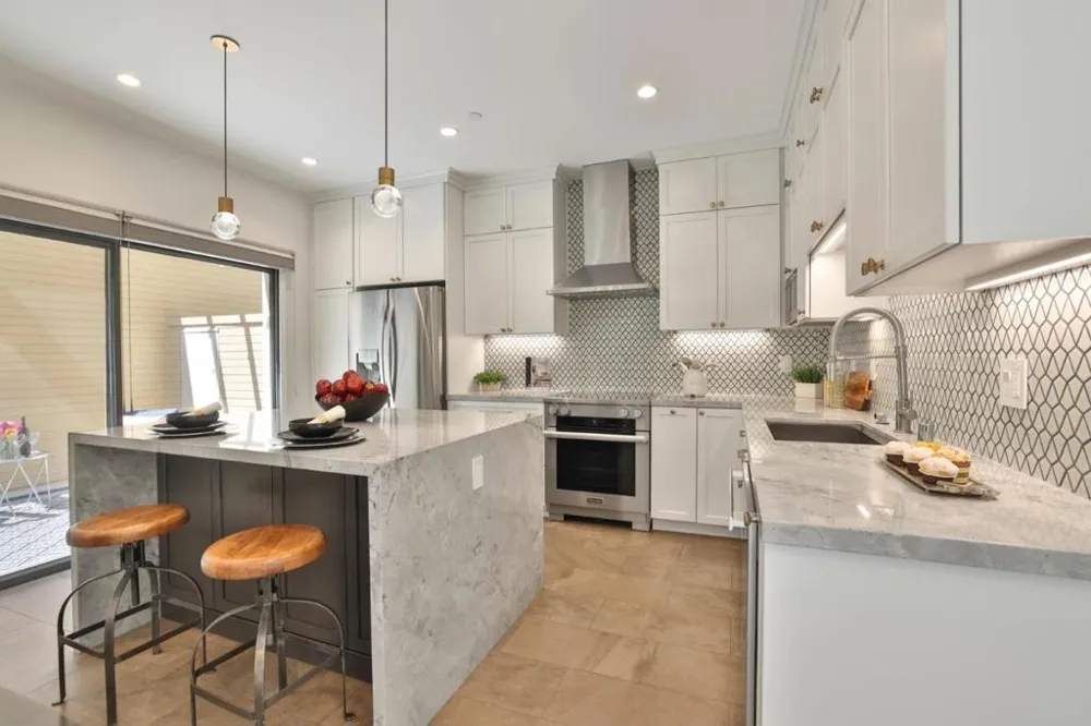 919 La Mesa Terrace #E Sunnyvale, CA 94086