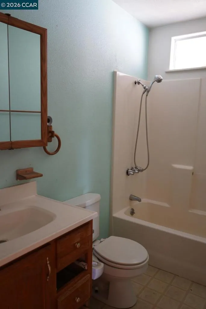 3698 Hawthorne Dr Bethel Island, CA 94511