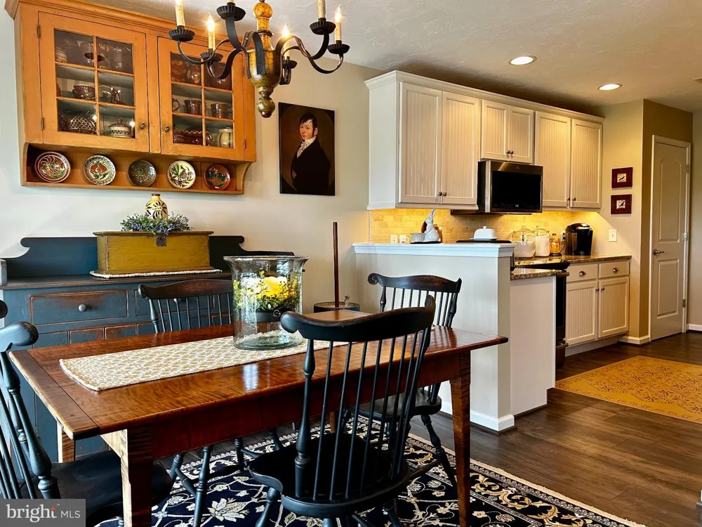 140 DOLOMITE DRIVE York, PA 17408