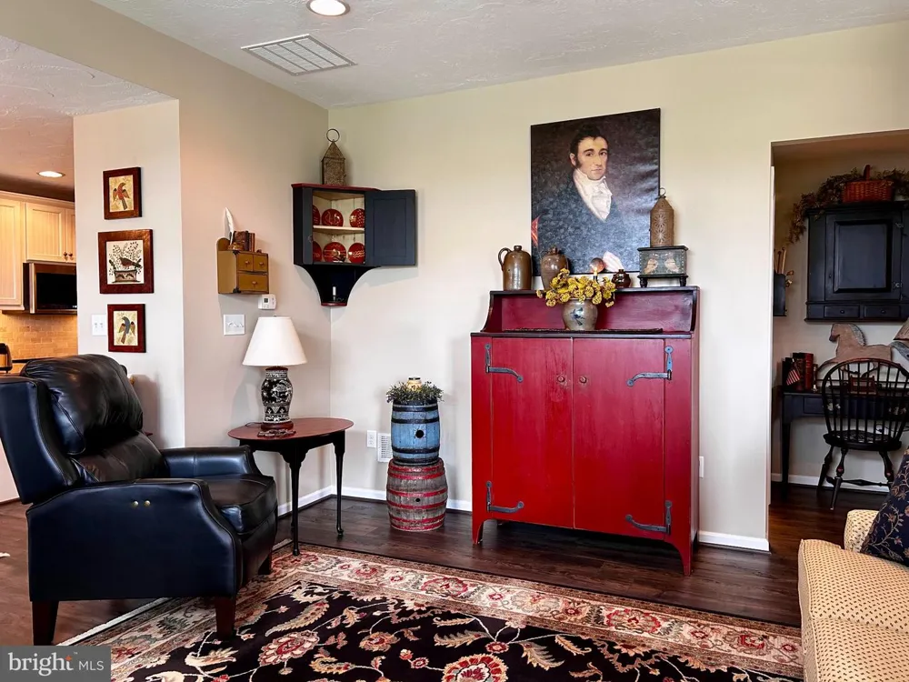 140 DOLOMITE DRIVE York, PA 17408