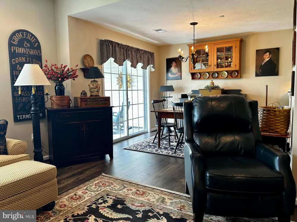 140 DOLOMITE DRIVE York, PA 17408