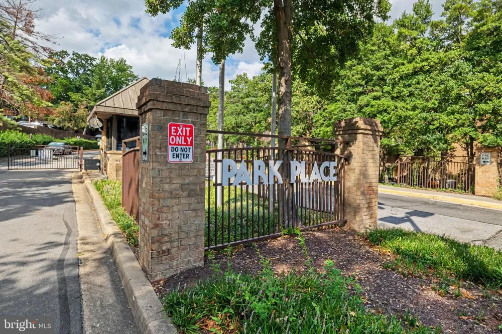 3099 HAWTHORNE DRIVE NE #3099 Washington, DC 20017