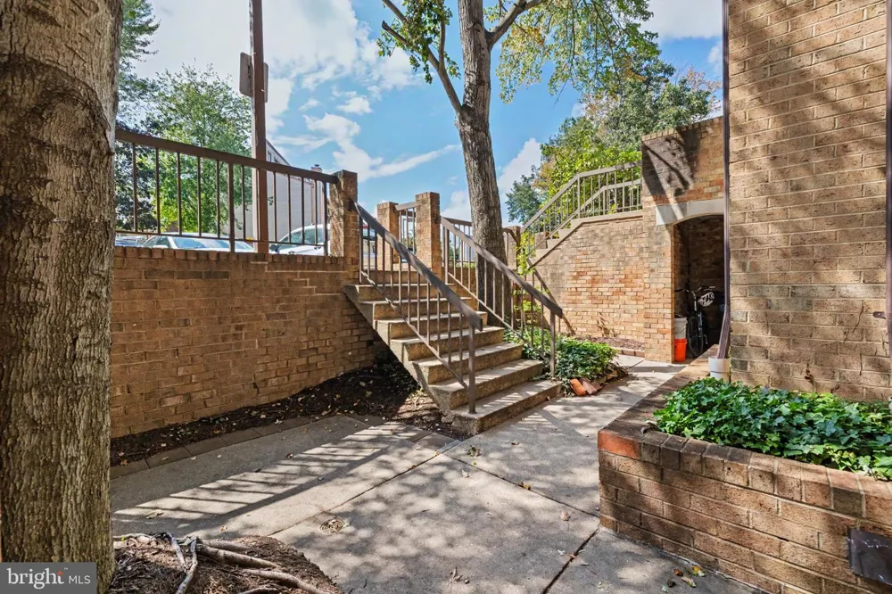 3099 HAWTHORNE DRIVE NE #3099 Washington, DC 20017