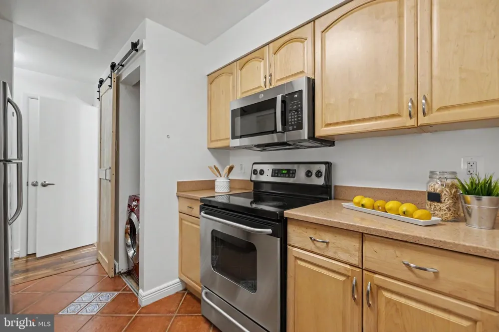 3099 HAWTHORNE DRIVE NE #3099 Washington, DC 20017