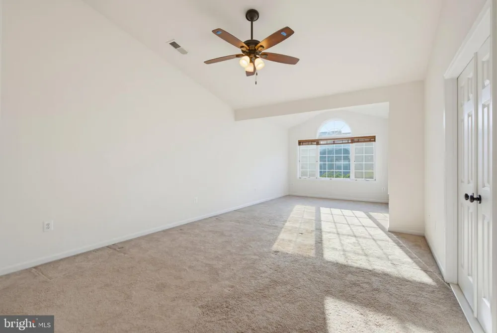 43248 MITCHAM SQUARE Ashburn, VA 20148