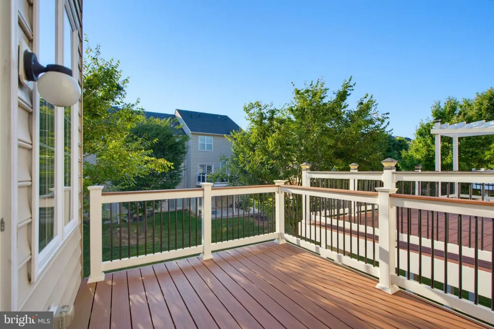 43248 MITCHAM SQUARE Ashburn, VA 20148