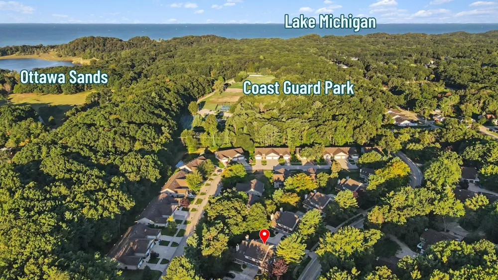 17511 Parkwood Drive #B Spring Lake, MI 49456