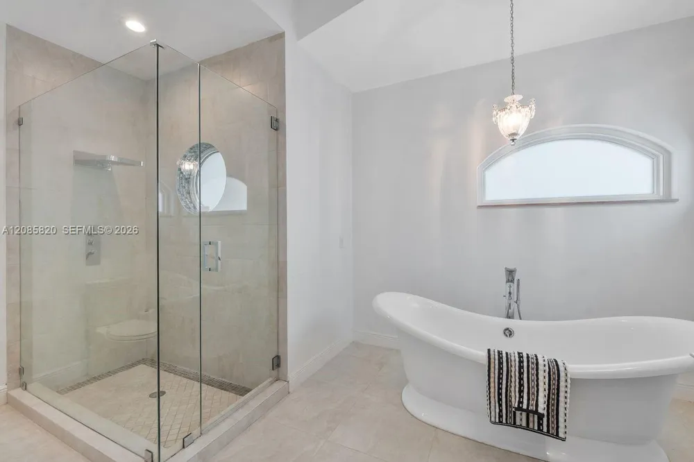 900 Spoonbill Cir Weston, FL 33326