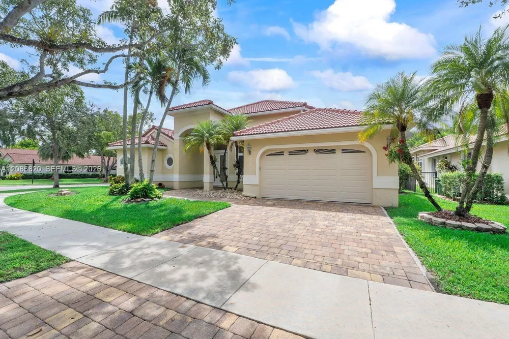 900 Spoonbill Cir Weston, FL 33326