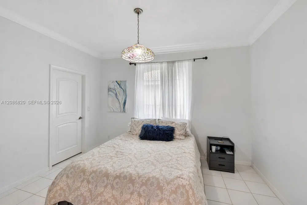 900 Spoonbill Cir Weston, FL 33326