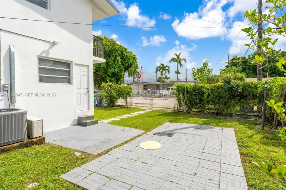 3200 SW 88th Pl Miami, FL 33165