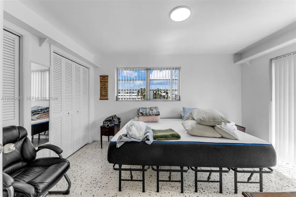 3200 SW 88th Pl Miami, FL 33165