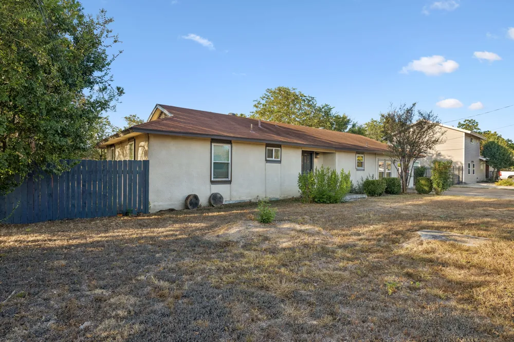 200 Seminole Road Leander, TX 78641