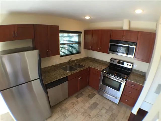 2706 Cole Street #103B Austin, TX 78705