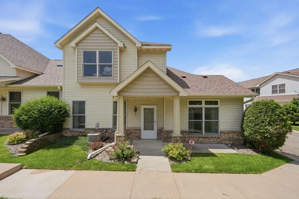 797 Parkside Lane Columbia Heights, MN 55421