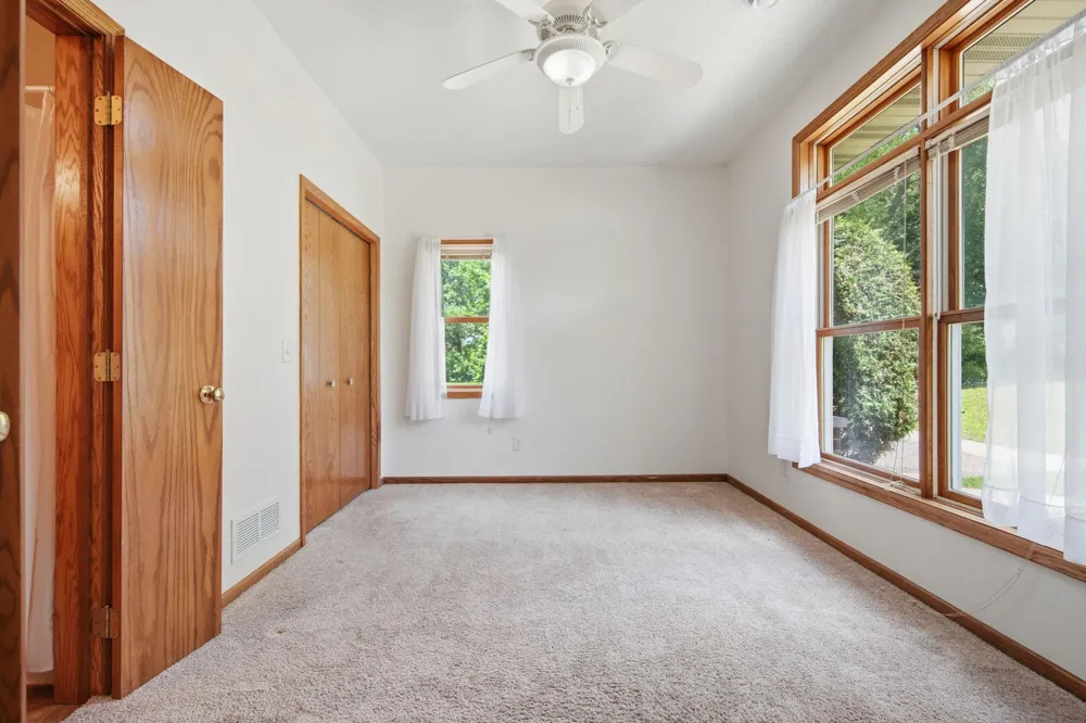 797 Parkside Lane Columbia Heights, MN 55421