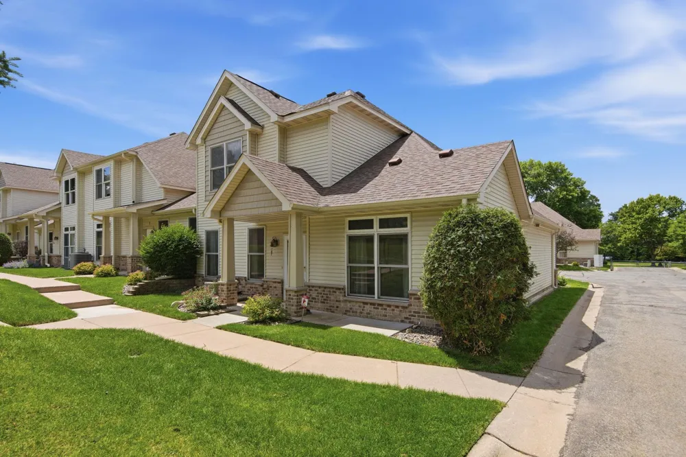 797 Parkside Lane Columbia Heights, MN 55421