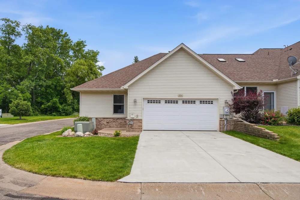 797 Parkside Lane Columbia Heights, MN 55421