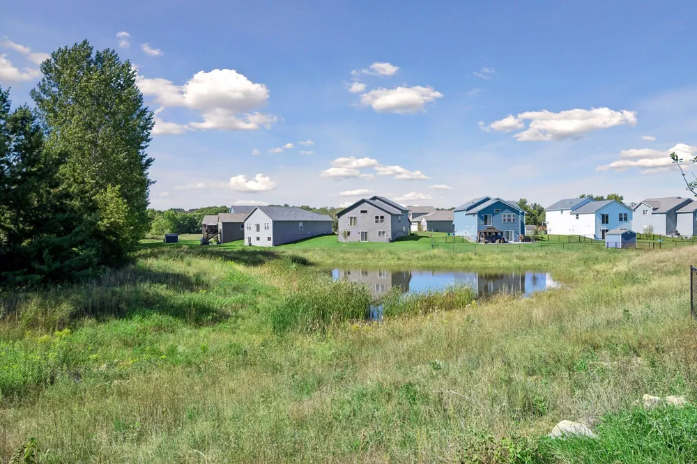 413 Redwood Street Cambridge, MN 55008