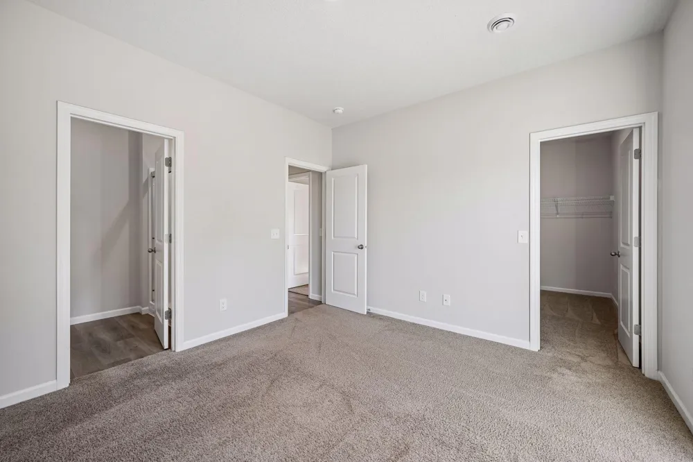 413 Redwood Street Cambridge, MN 55008