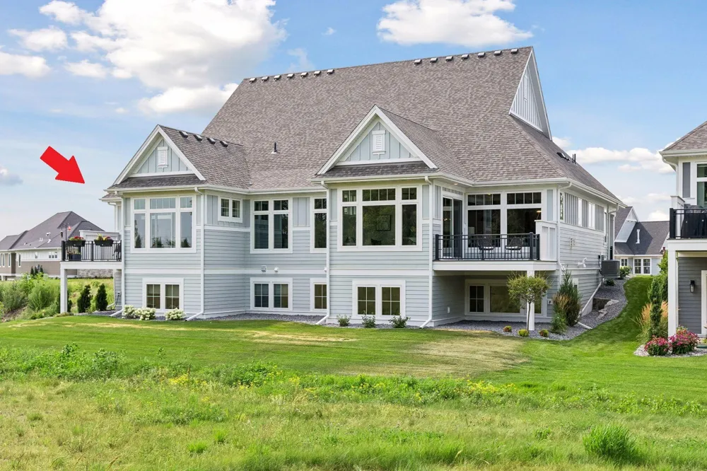 89 Spring Farm Road North Oaks, MN 55127