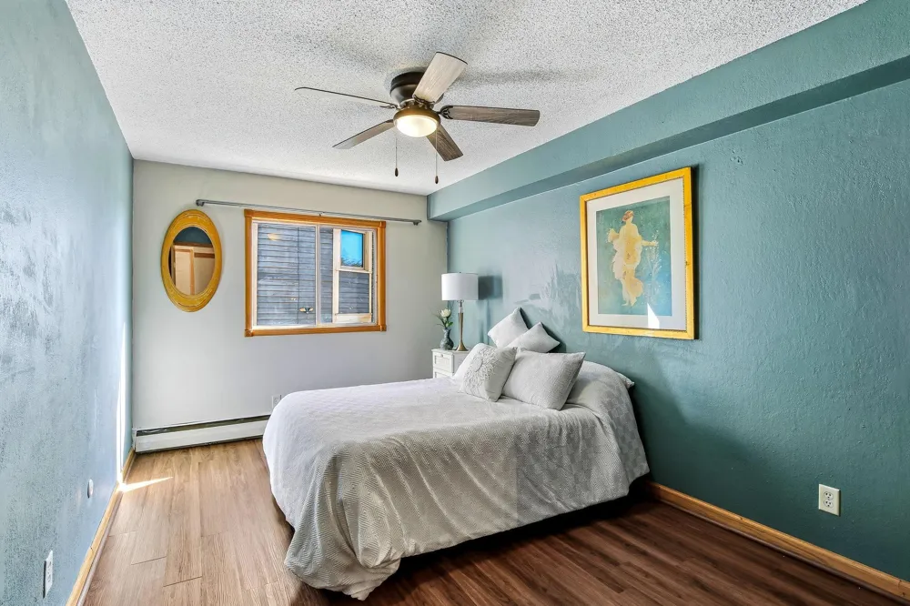 391 Grand Avenue #203 Saint Paul, MN 55102