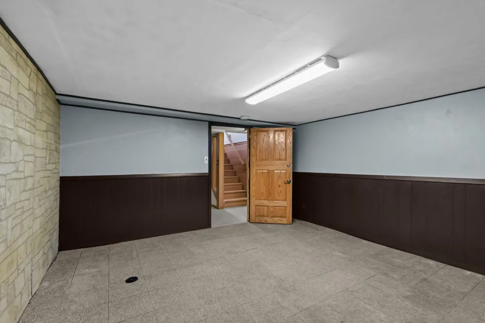2811 Centerville Road Little Canada, MN 55117