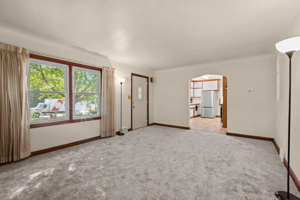 2811 Centerville Road Little Canada, MN 55117