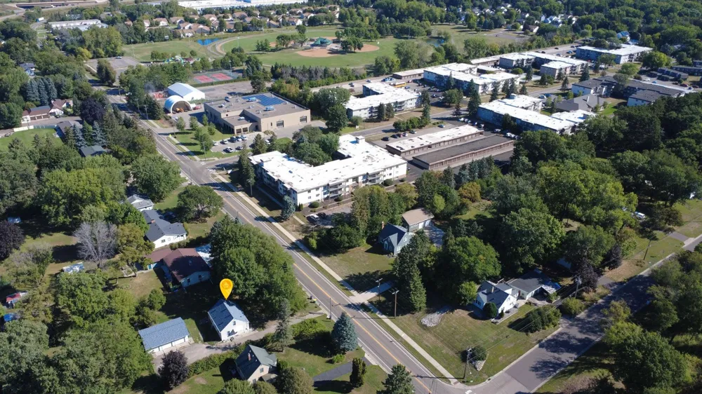 2811 Centerville Road Little Canada, MN 55117