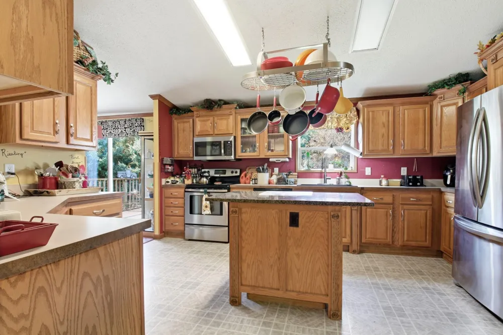 990 180th Avenue SE Kerkhoven, MN 56252