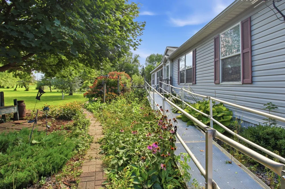 990 180th Avenue SE Kerkhoven, MN 56252