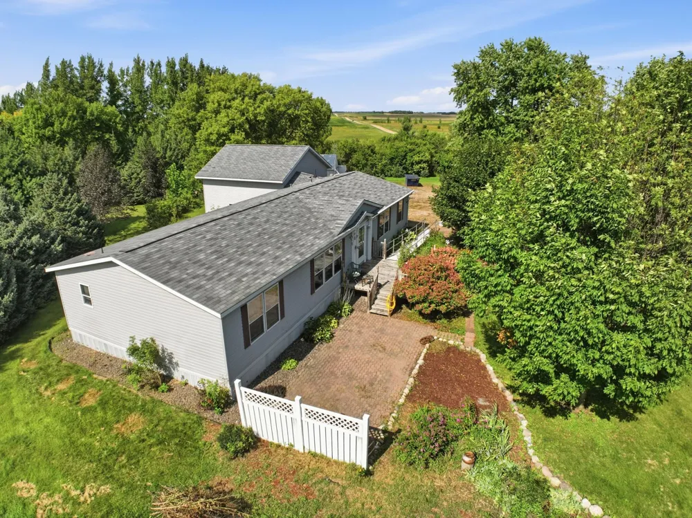 990 180th Avenue SE Kerkhoven, MN 56252