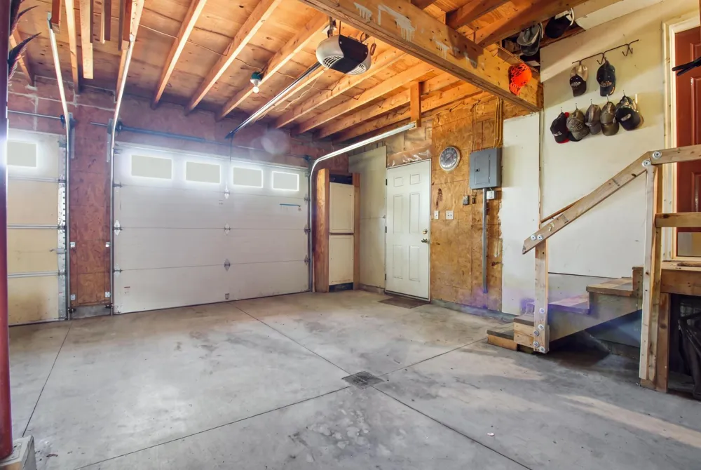 990 180th Avenue SE Kerkhoven, MN 56252