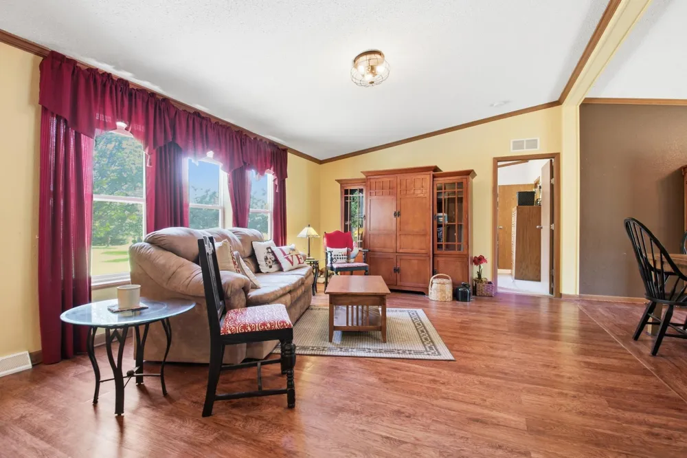 990 180th Avenue SE Kerkhoven, MN 56252