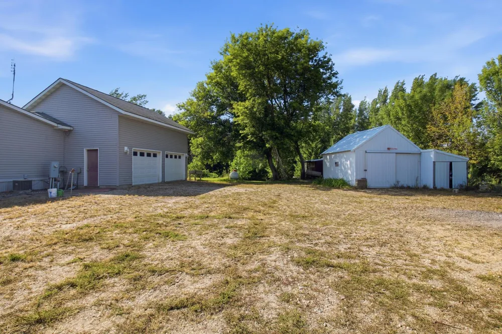 990 180th Avenue SE Kerkhoven, MN 56252